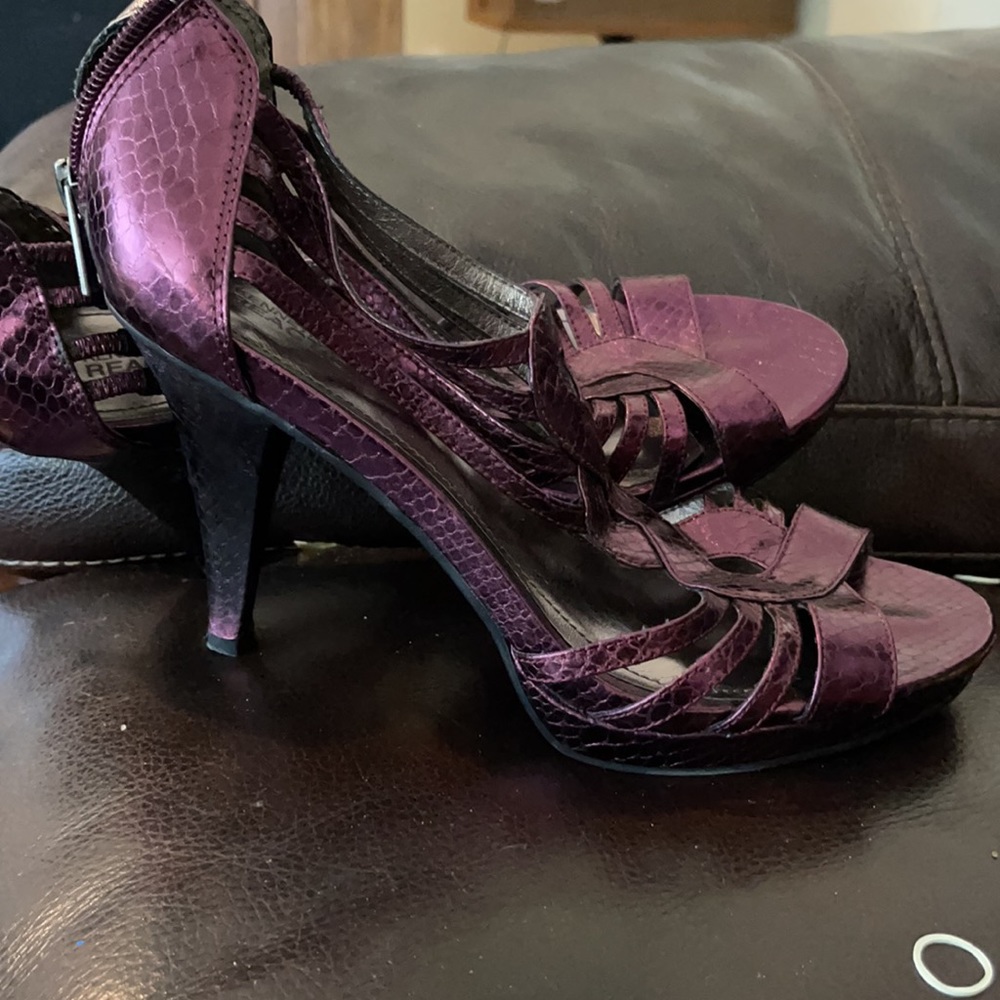 High heels - Picture 2 of 4